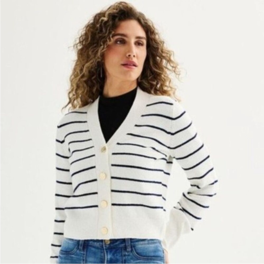 Draper James NWT varsity V-Neck Button Front Sweater Cardigan